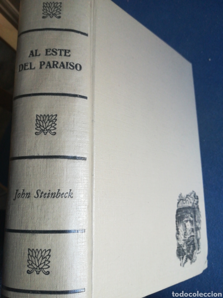 Libros de segunda mano: Al este del para&iacute;so John Steinbeck 1958 Tapa dura - Foto 1