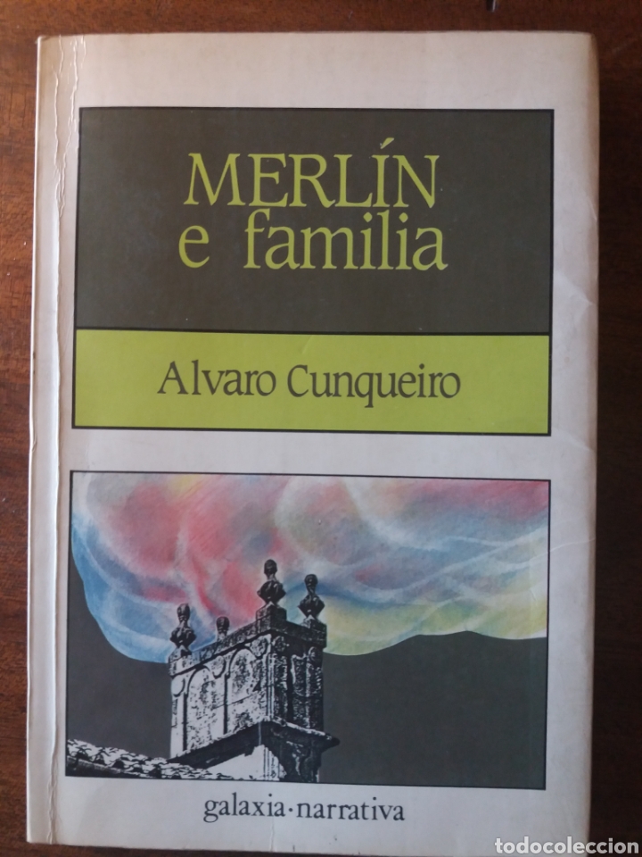 Libros de segunda mano: Merl&iacute;n e familia ( galego) - Foto 1