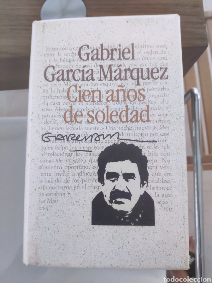 Libros de segunda mano: Gabriel garcia marquez cien a&ntilde;os de soledad - Foto 1