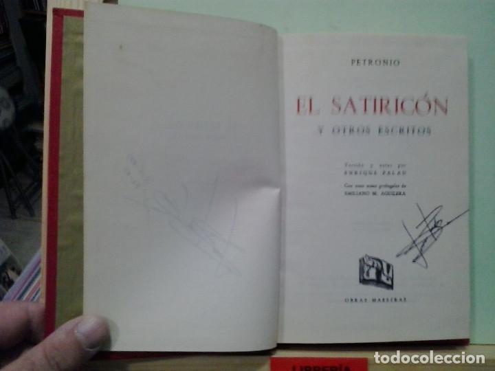 Libros de segunda mano: LMV - El satiric&oacute;n y otros escritos. Petronio - Foto 2