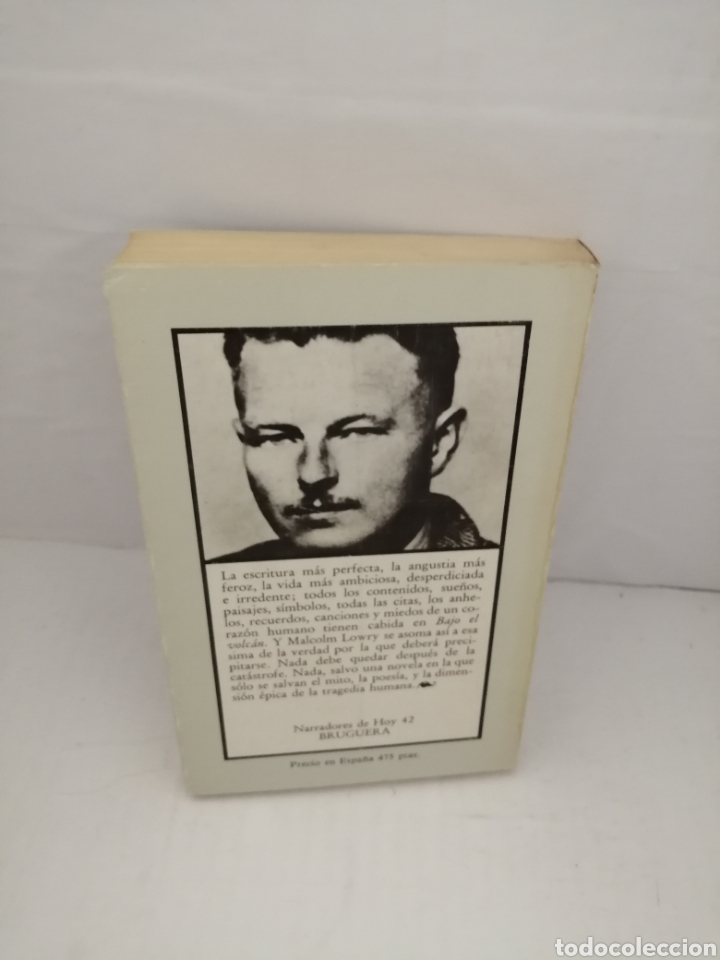 Libros de segunda mano: Bajo el volc&aacute;n (Primera edici&oacute;n) - Foto 2