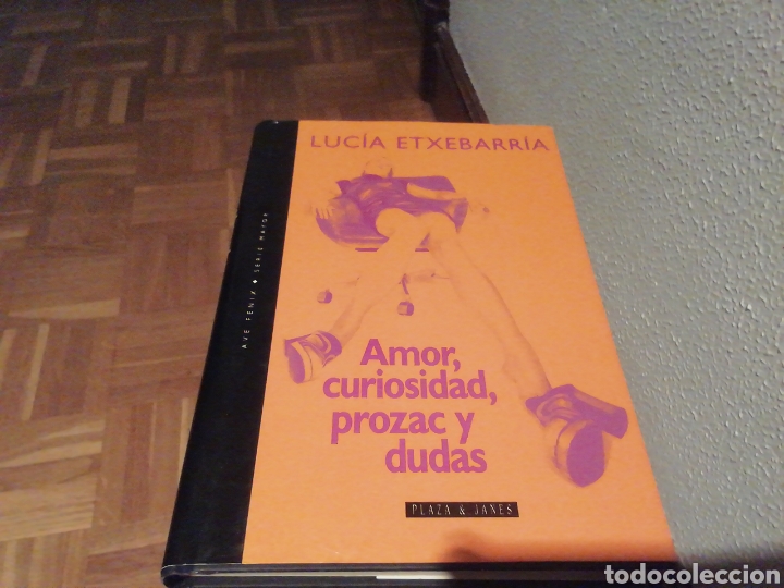 Libros de segunda mano: Amor, curiosidad, Prozac y dudas. Luc&iacute;a Etxebarria. - Foto 1