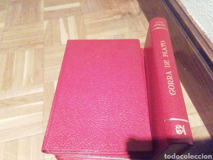 Libros de segunda mano: Gorra de plato. Xavier Benguerel. Primera edici&oacute;n. - Foto 1
