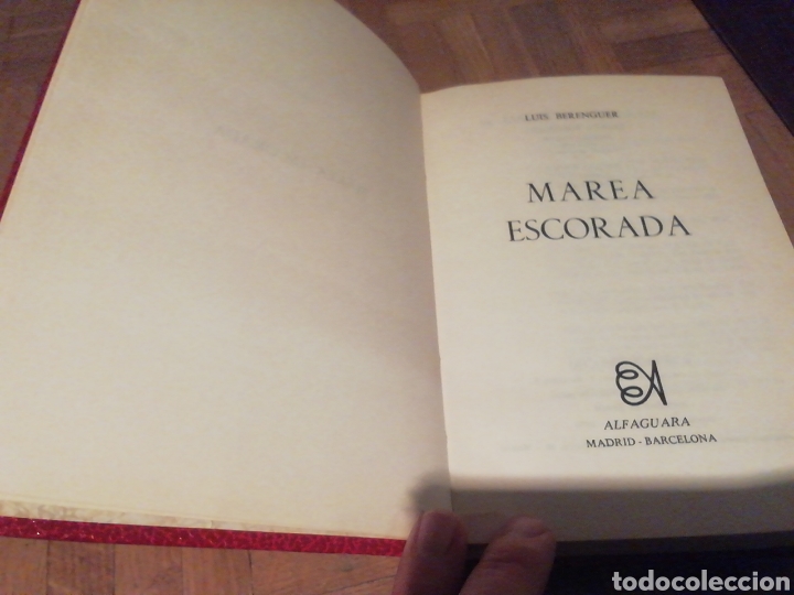 Libros de segunda mano: Marea escorada. Luis Berenguer. - Foto 1
