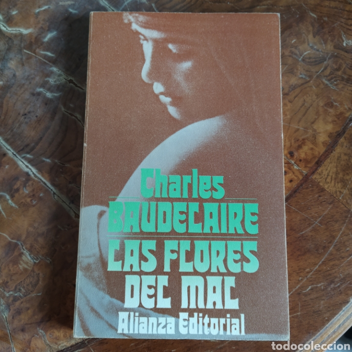 Libros de segunda mano: Las flores del mal Charles Baudelaire Alianza - Foto 1