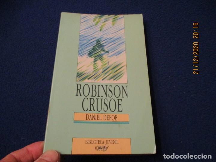 Libros de segunda mano: ROBINSON CRUSOE Daniel Defoe Ed. Orbis 1988 - Foto 1