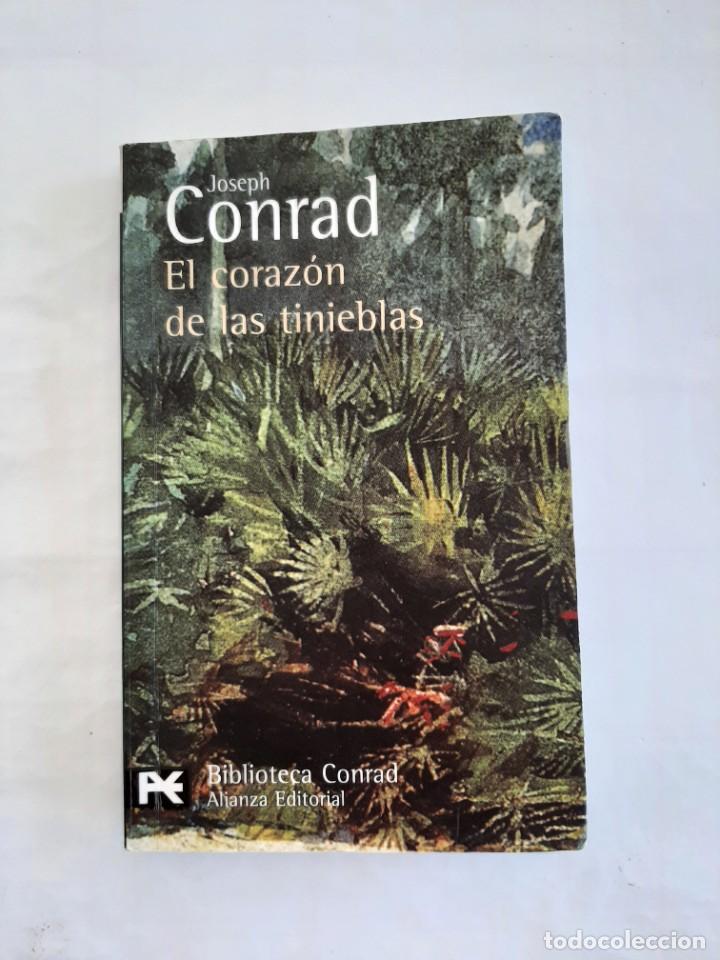 Libros de segunda mano: LIBRO CONRAD (Joseph).&ndash; El coraz&oacute;n de las tinieblas. Alianza Editorial. El libro de bolsillo, 2009 - Foto 1