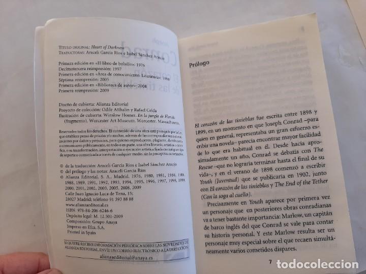 Libros de segunda mano: LIBRO CONRAD (Joseph).&ndash; El coraz&oacute;n de las tinieblas. Alianza Editorial. El libro de bolsillo, 2009 - Foto 3
