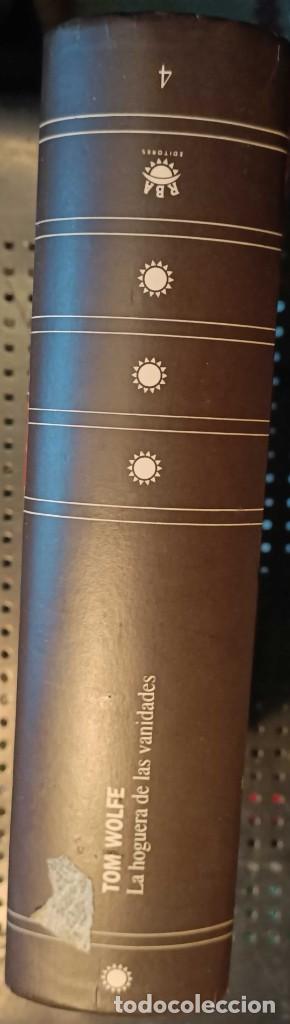 Libros de segunda mano: ❤️ Libro LA HOGUERA DE LAS VANIDADES, TOM WOLFE, 1992 ❤️ - Foto 2