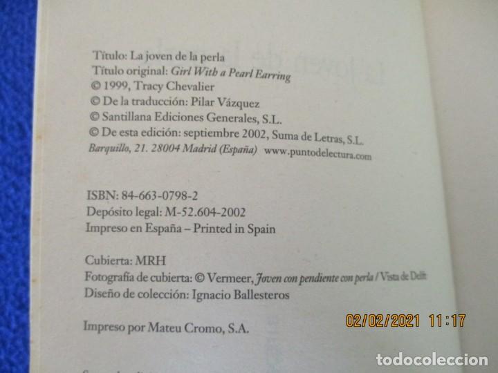 Libros de segunda mano: LA JOVEN DE LA PERLA Tracy Chevalier Santillana Ediciones 2002 - Foto 5