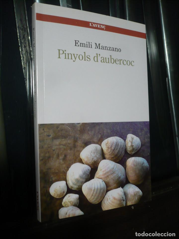 Libros de segunda mano: Pinyols dAubercoc, Emili Manzano, en catalan. - Foto 1