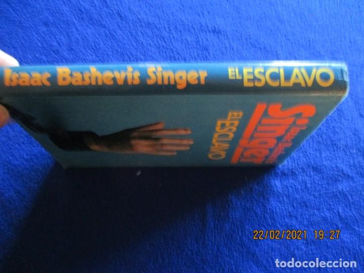 Libros de segunda mano: EL ESCLAVO Isaac Bashevis Singer C&iacute;rculo de Lectores 1979 - Foto 2