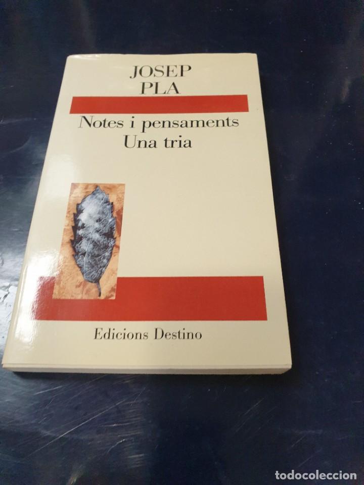 Libros de segunda mano: Notes i Pensaments UnaTria Josep Pl&aacute;