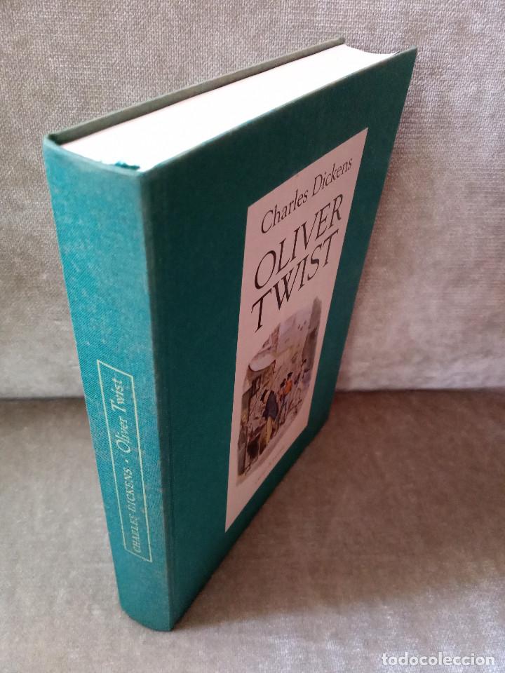 Libros de segunda mano: CHARLES DICKENS - OLIVER TWIST - C&Iacute;RCULO DE LECTORES, 2006 - - Foto 2