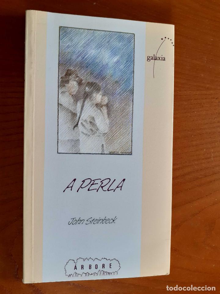 Libros de segunda mano: A PERLA - JOHN STEINBECK (idioma gallego) - Foto 1