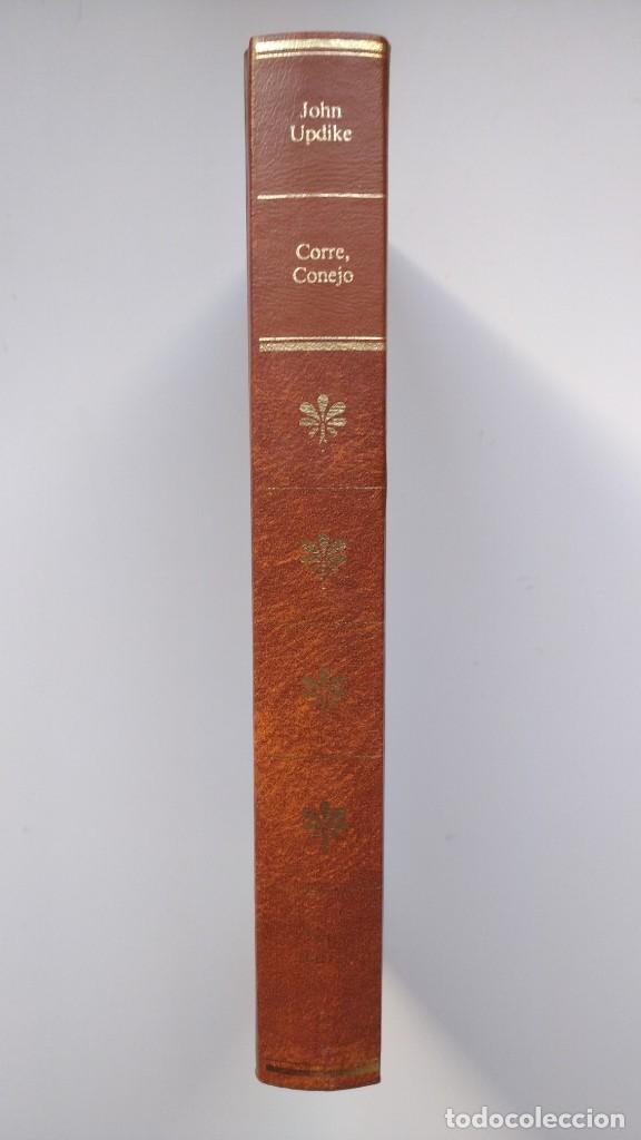 Libros de segunda mano: Corre, Conejo (N&ordm; 65) - John Updike - Ed. Seix Barral, 1984 - Foto 2