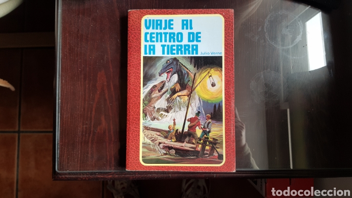 Libros de segunda mano: Viaje al centro de la tierra. Julio Verne - Foto 1
