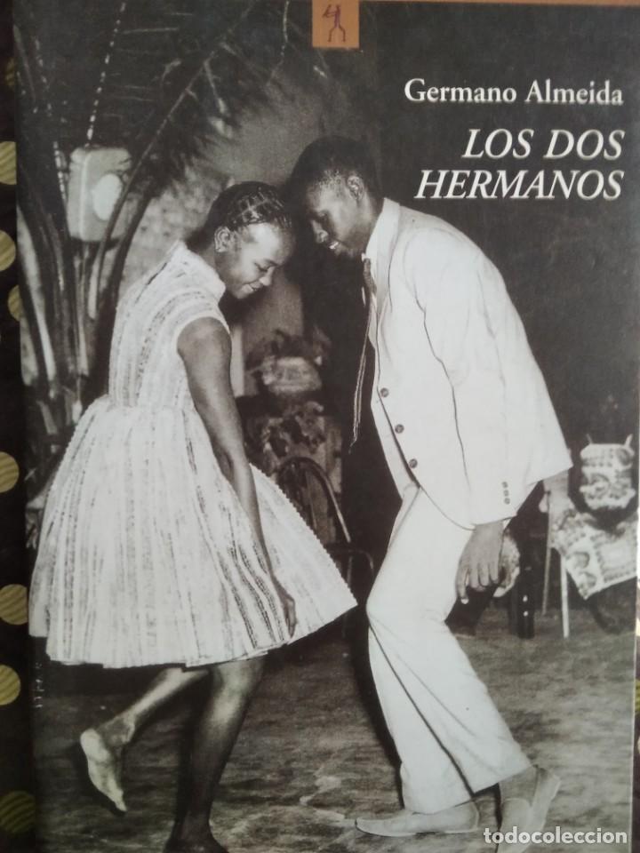 Libros de segunda mano: Los dos hermanos de Germano Almeida. Ediciones del Bronce - Foto 1