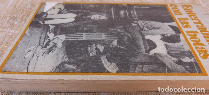 Libros de segunda mano: Enterradme con las botas,1983,Editorial San Pablo,r&uacute;st - Foto 9