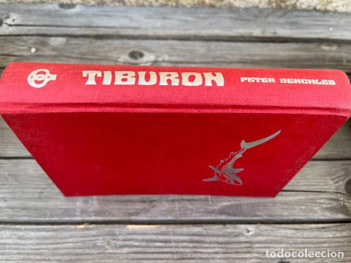 Libros de segunda mano: TIBURON. PETER BENCHLES. - Foto 2
