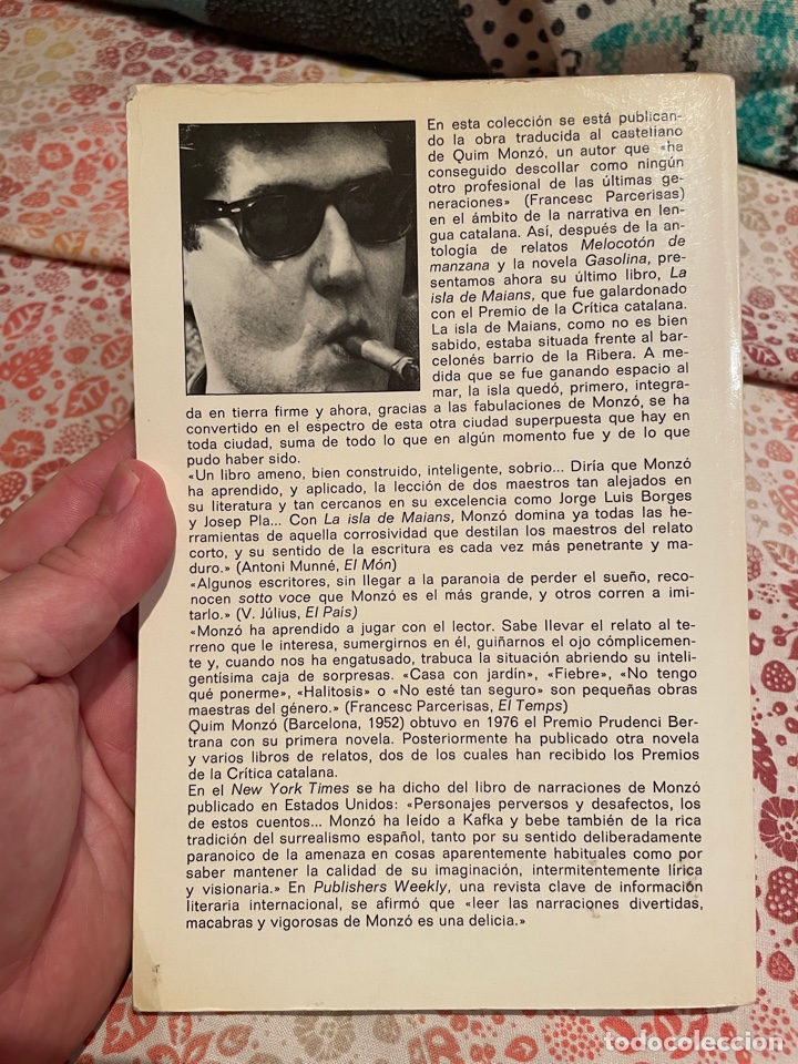 Libros de segunda mano: Quim Monz&oacute;: Gasolina + La isla de Maians - Foto 2