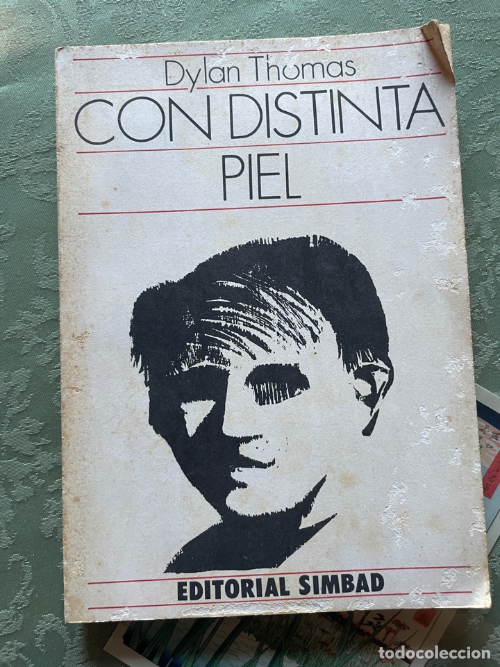 Libros de segunda mano: Con distinta piel (dylan thomas) - Foto 1