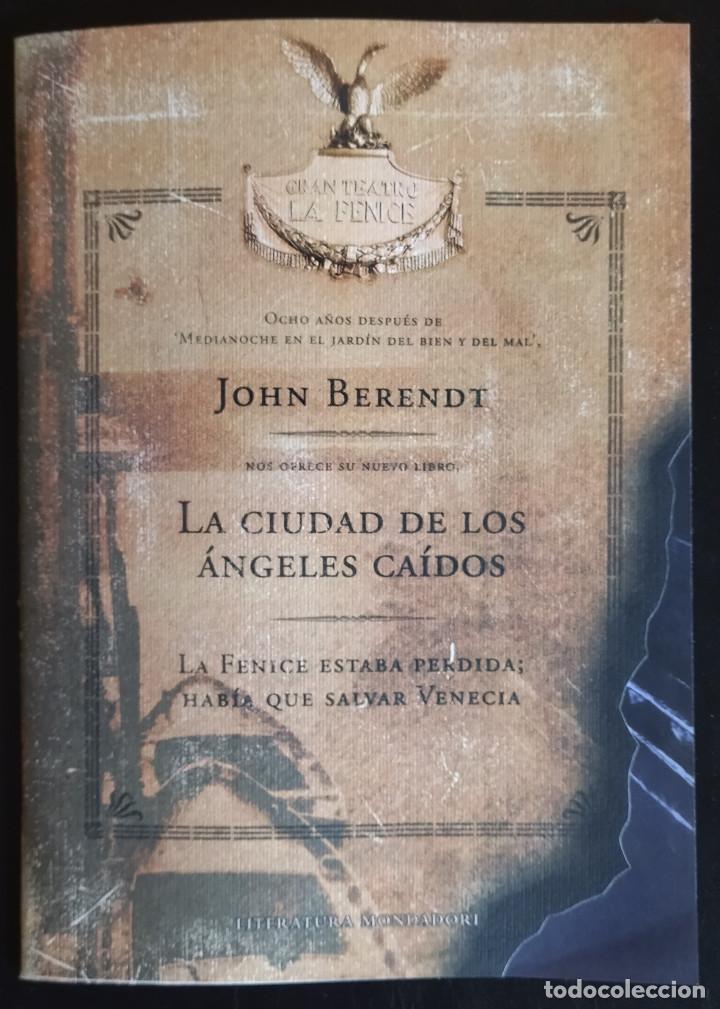 Libros de segunda mano: LIBRO La ciudad de los &aacute;ngeles ca&iacute;dos. John Berendt 32 p&aacute;ginas - Foto 1
