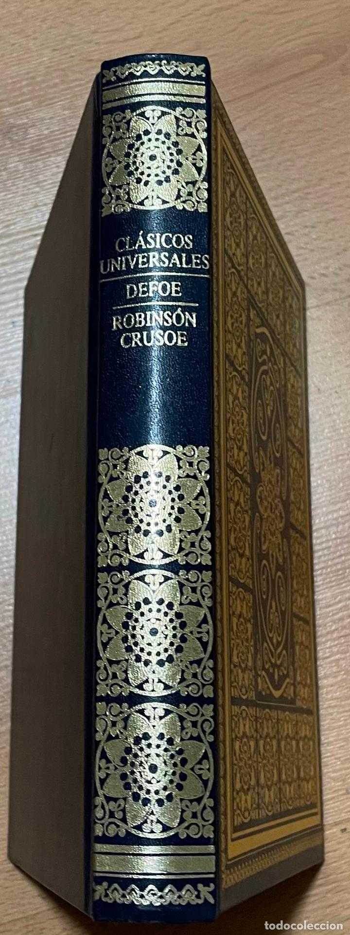 Libros de segunda mano: ROBINSON CRUSOE, Defoe, Clasicos universales - Foto 1