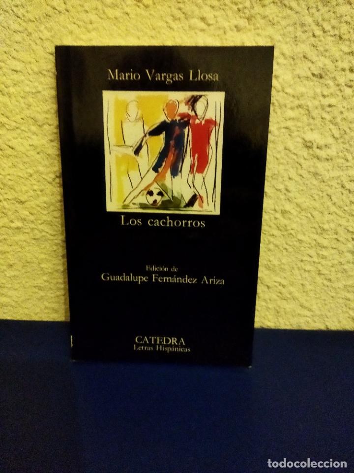 Libros de segunda mano: Los cachorros - Foto 1
