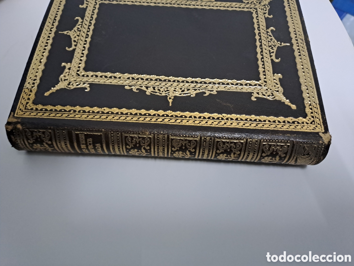 Libros de segunda mano: fray luis de leon la perfecta casada 1942 - Foto 2