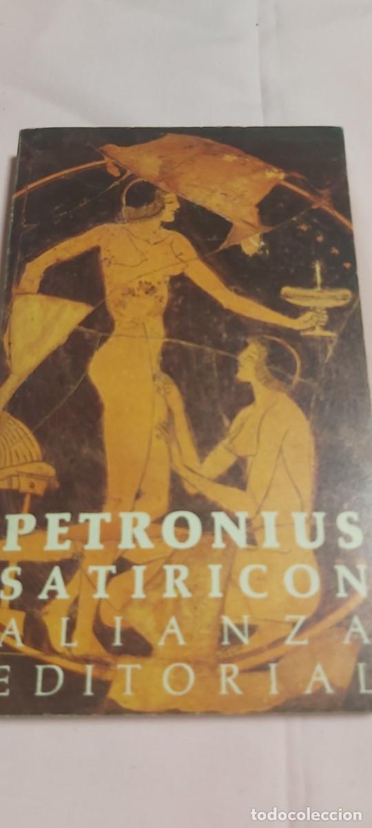 Libros de segunda mano: Satiricon. Petronius. Alianza Editorial 1989. - Foto 1