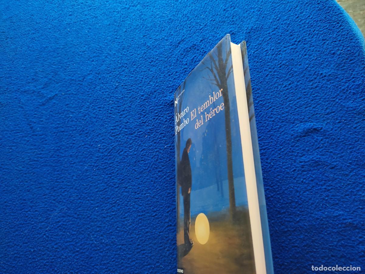 Libros de segunda mano: El Temblor del H&eacute;roe &Aacute;lvaro Pombo Ediciones Destino 2012 Premio Nadal 2012 - Foto 7