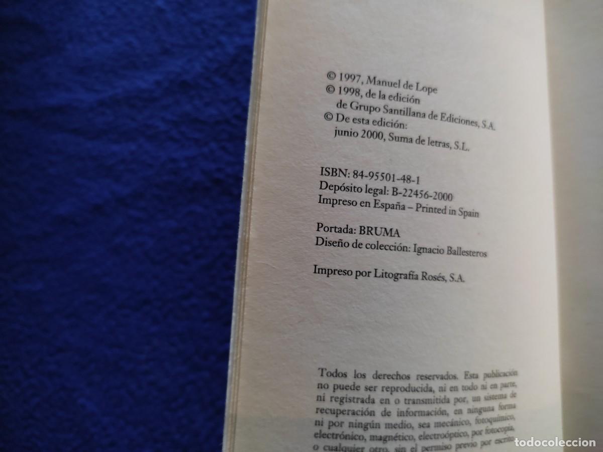Libros de segunda mano: Bella en las Tinieblas Manuel de Lope Ed. Santillana A&ntilde;o 2000 - Foto 6