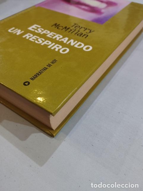 Libros de segunda mano: Terry McMillan - Esperando un respiro - Foto 2