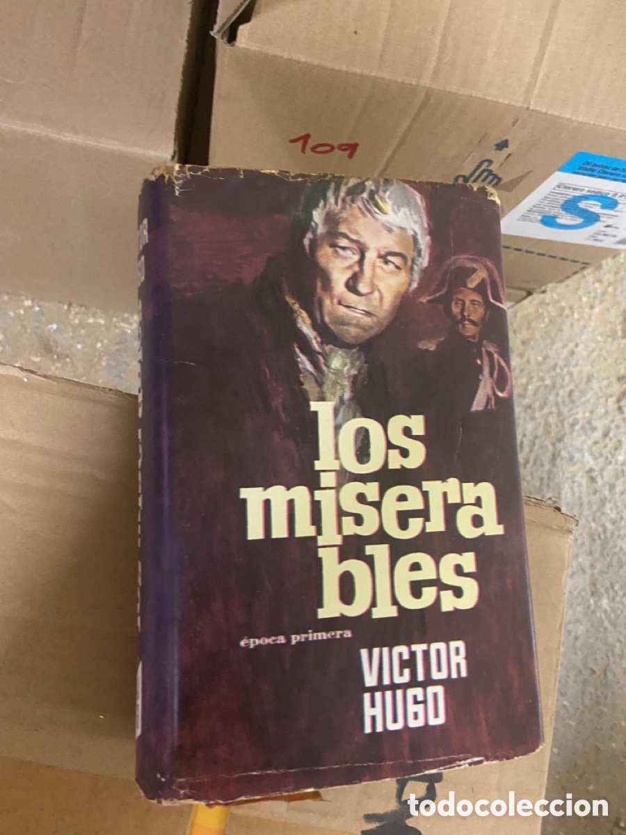 Libros de segunda mano: Caja108 los miserables, V&iacute;ctor Hugo. - Foto 1
