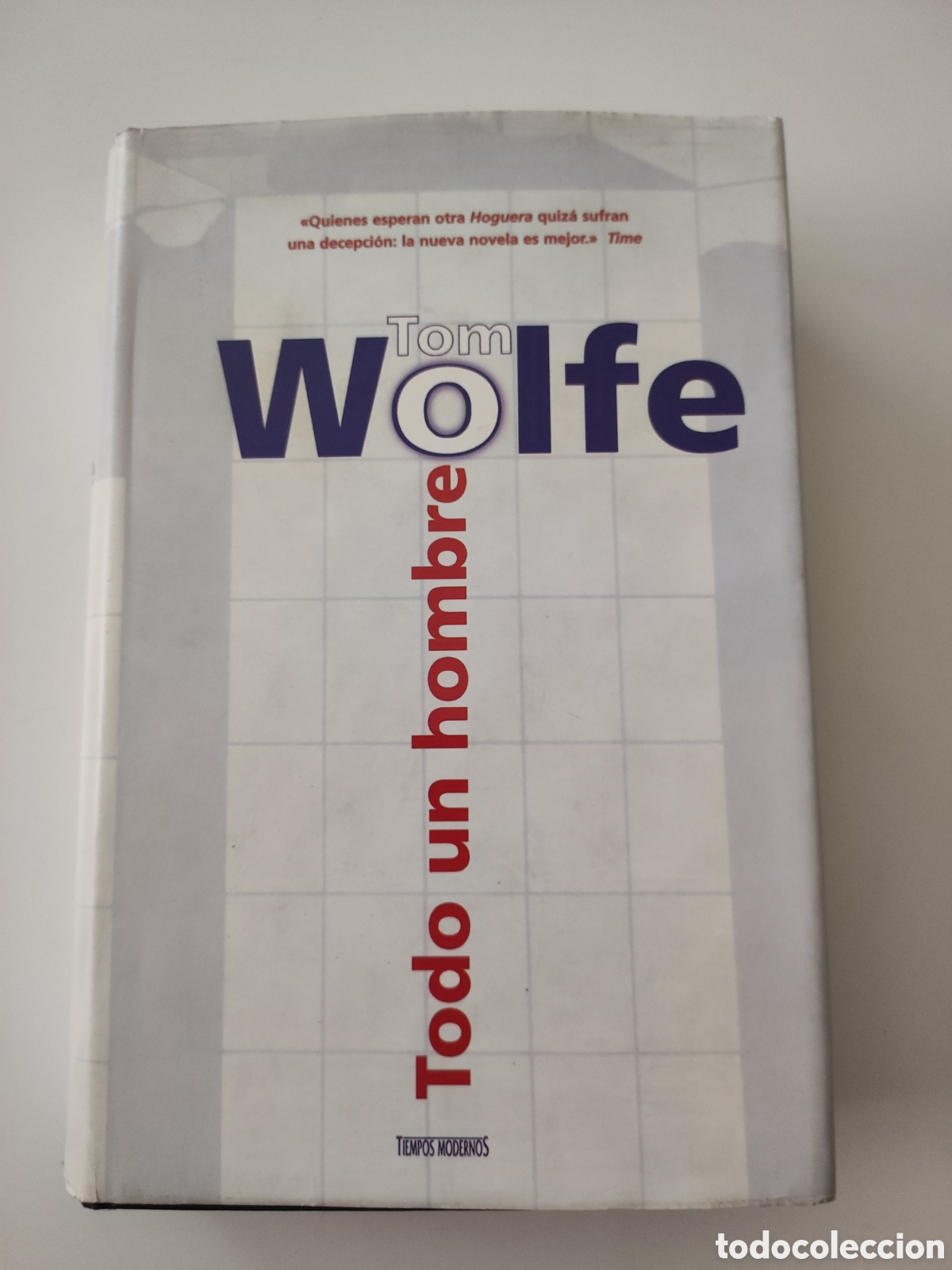 Libros de segunda mano: Todo un hombre. Tom Wolfe. - Foto 1