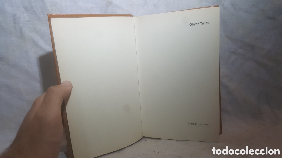 Libros de segunda mano: LIBRO OLIVER TWIST DE CHARLES DICKENS. LA MAISON DE LECRITURE - Foto 4