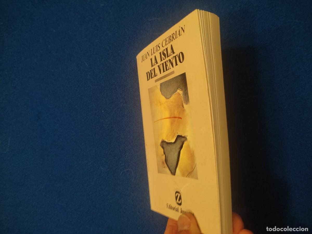 Libros de segunda mano: La Isla del Viento Juan Luis Cebri&aacute;n Editorial Juventud 1992 - Foto 7