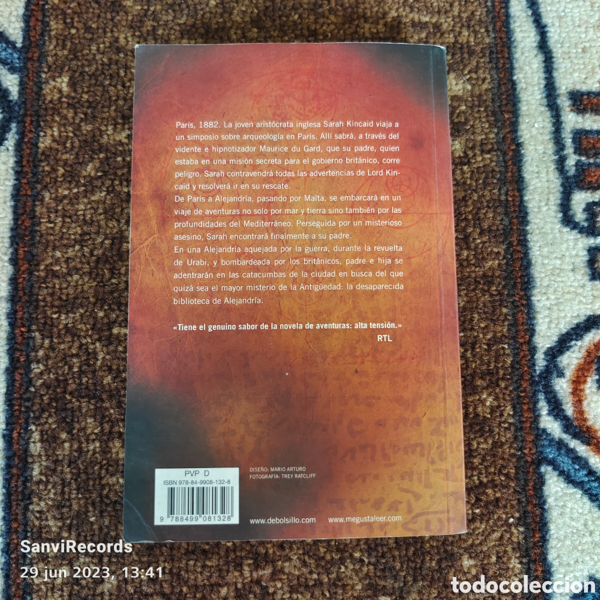 Libros de segunda mano: LA LLAMA DE ALEJANDR&Iacute;A (MICHAEL PEINKOFER) (DEBOLSILLO) - Foto 2