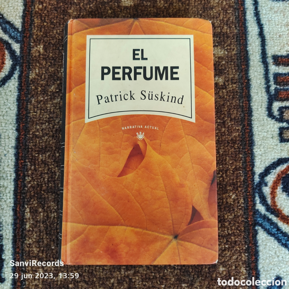 Libros de segunda mano: EL PERFUME (PATRICK S&Uuml;SKIND) (RBA) - Foto 1