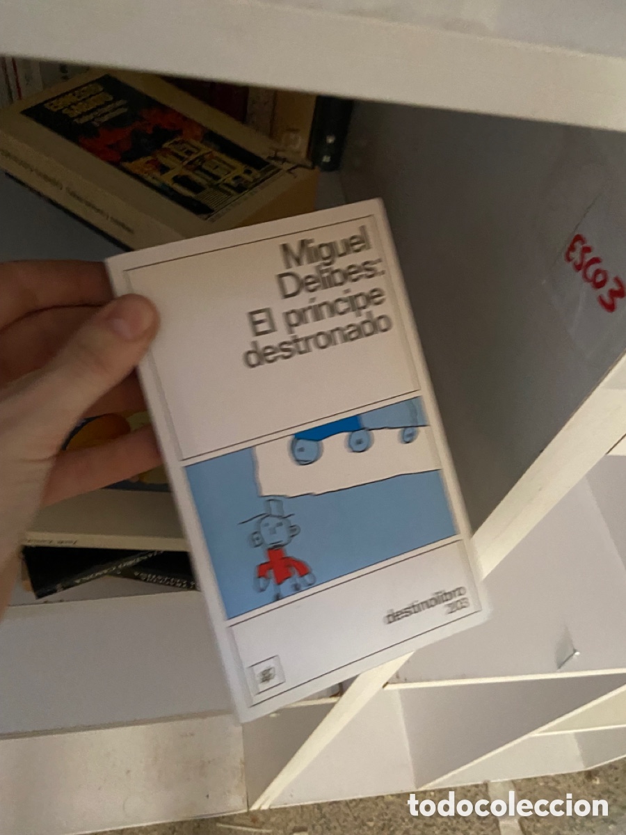 Libros de segunda mano: Esco3 Nigue Defibes: El principe destronado - Foto 1
