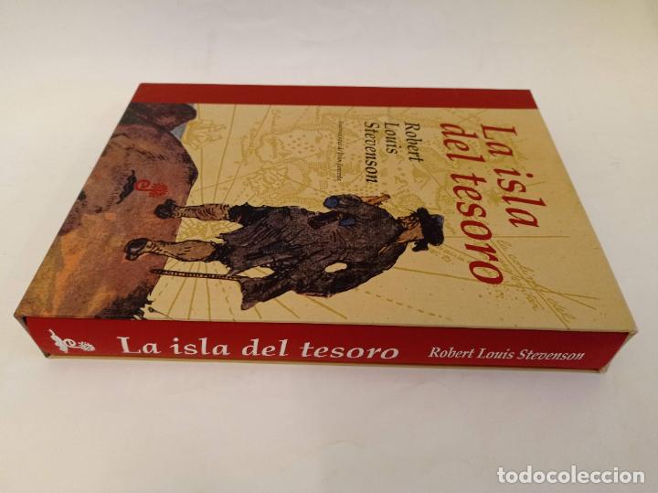 Libros de segunda mano: 2003 - ROBERT LOUIS STEVENSON. La isla del tesoro. Ilustraciones de Joan Junceda - Foto 1
