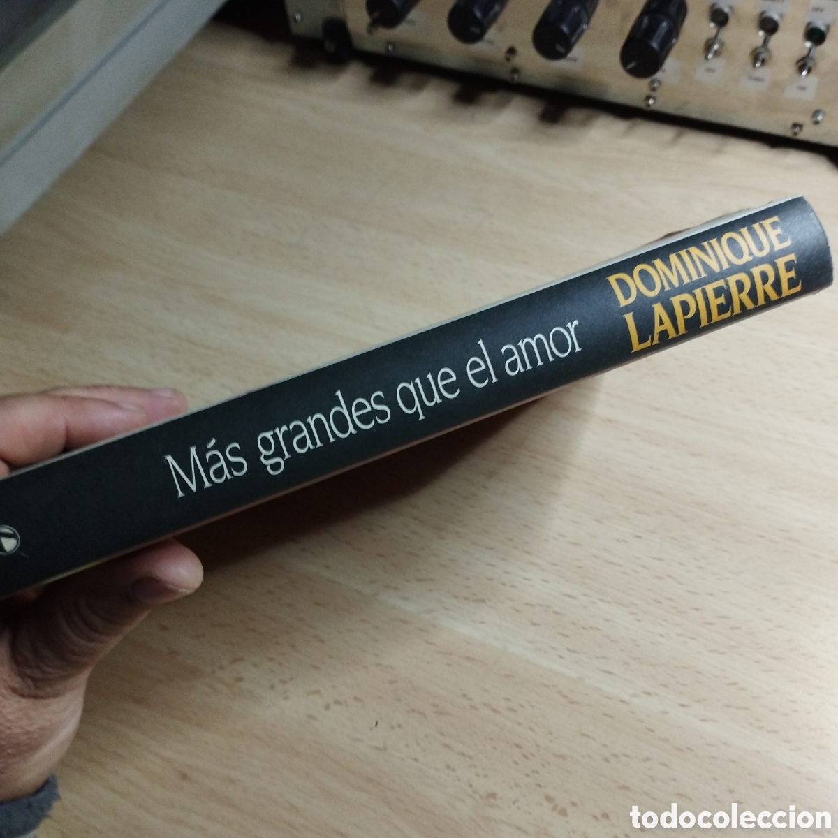 Libros de segunda mano: M&aacute;s grande que el Amor. Dominique Lapierre. Circulo de lectores. - Foto 3