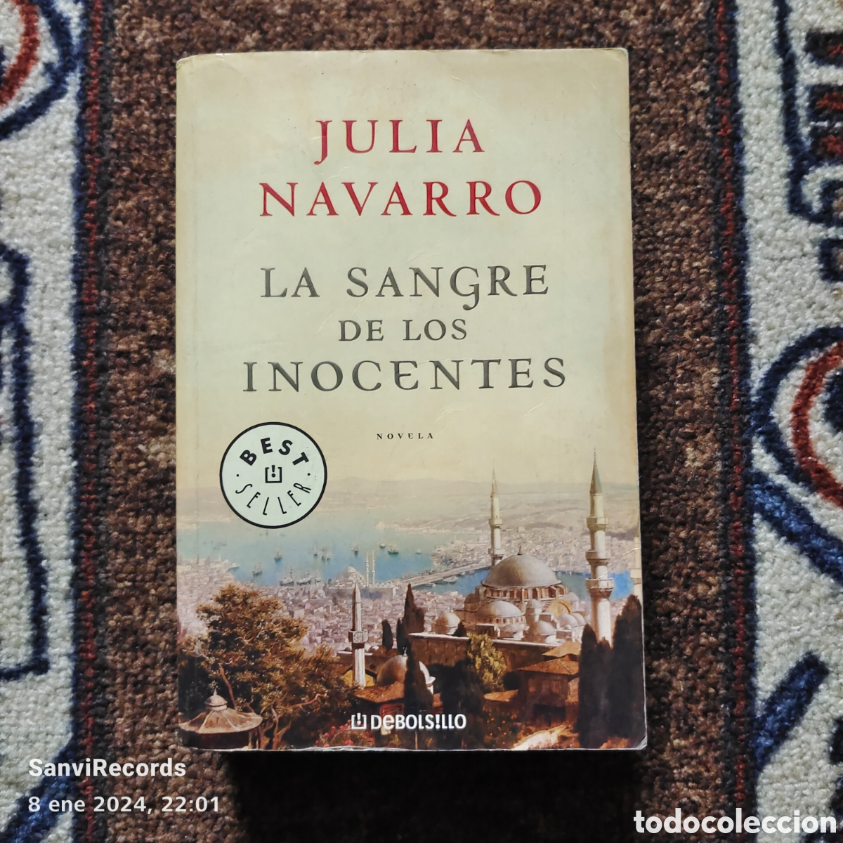 Libros de segunda mano: LA SANGRE DE LOS INOCENTES (JULIA NAVARRO) (DEBOLSILLO) - Foto 1