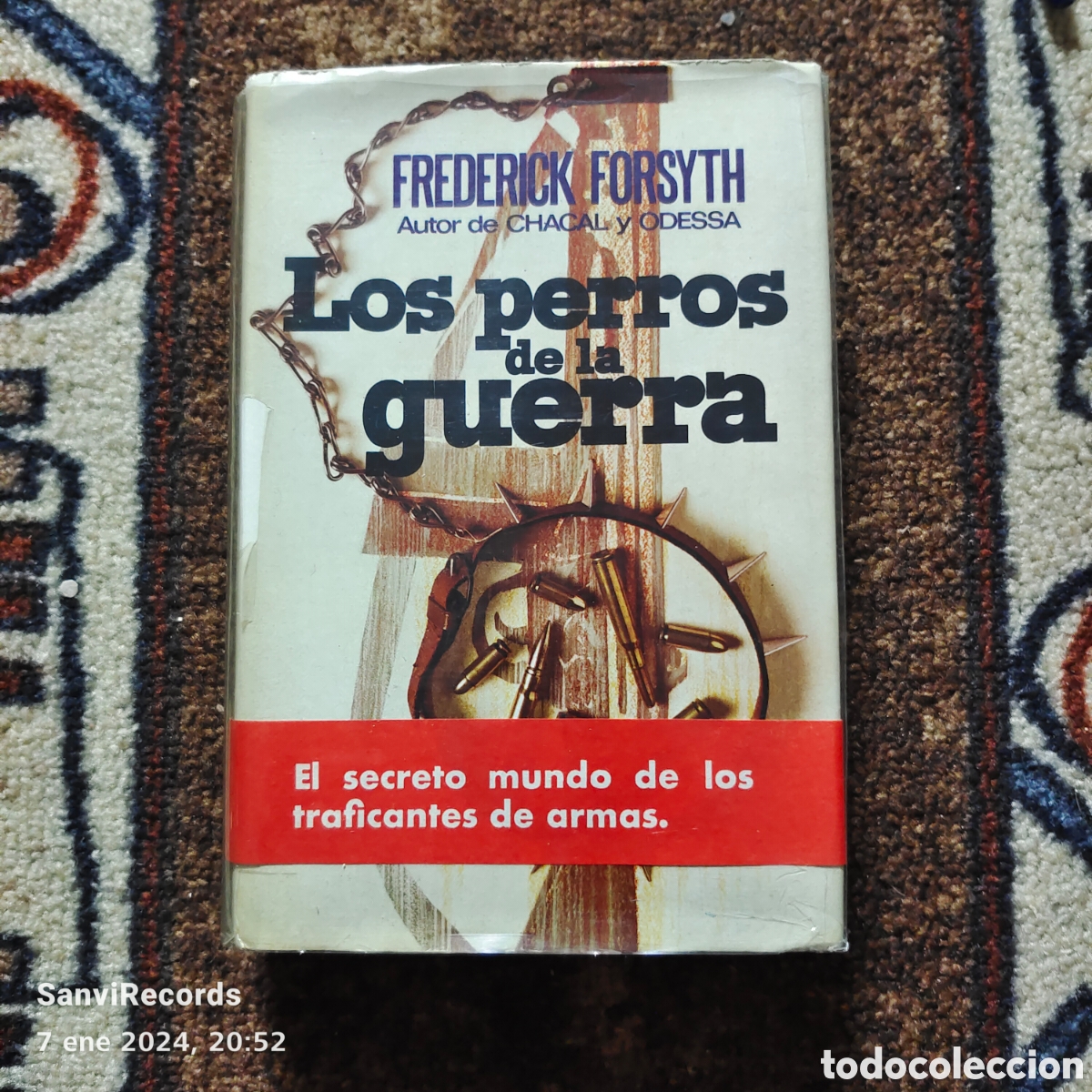 Libros de segunda mano: LOS PERROS DE LA GUERRA (FREDERICK FORSYTH) - Foto 1