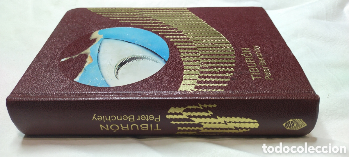 Libros de segunda mano: Tibur&oacute;n. Peter benchley 1977. Planeta - Foto 2