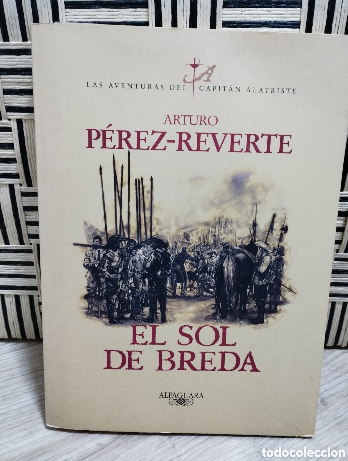 Libros de segunda mano: Libro &rdquo;El sol de Breda&rdquo; de Perez-Reverte - Foto 1