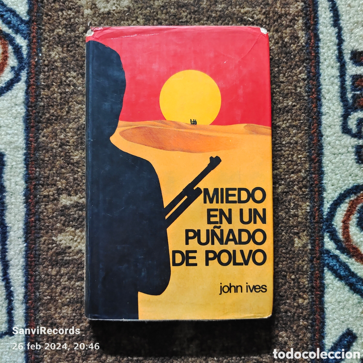 Libros de segunda mano: MIEDO EN UN PU&Ntilde;ADO DE POLVO (JOHN IVES) - Foto 1