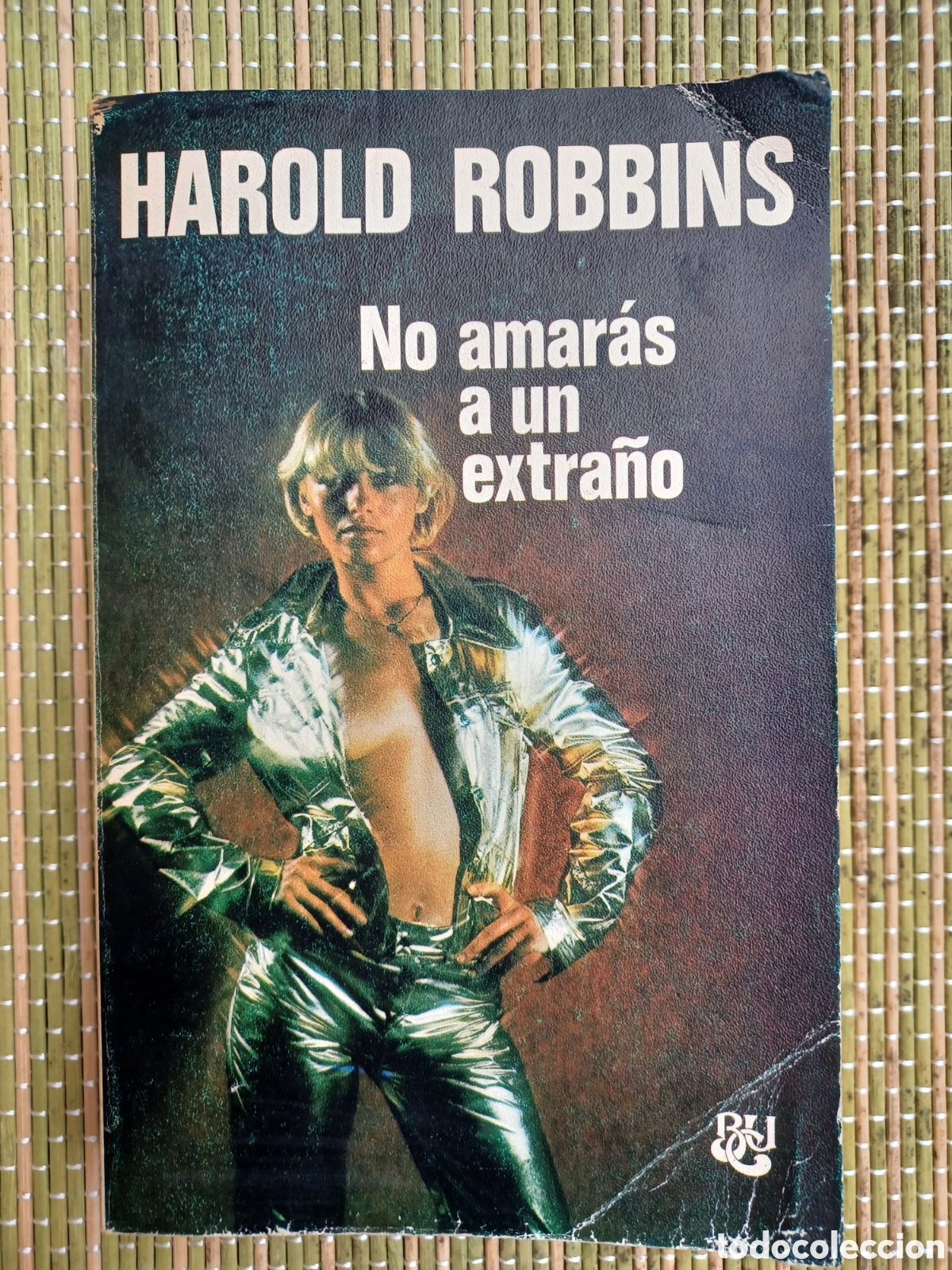 Libros de segunda mano: No amar&aacute;s a un extra&ntilde;o.- Robbins, Harold - Foto 1