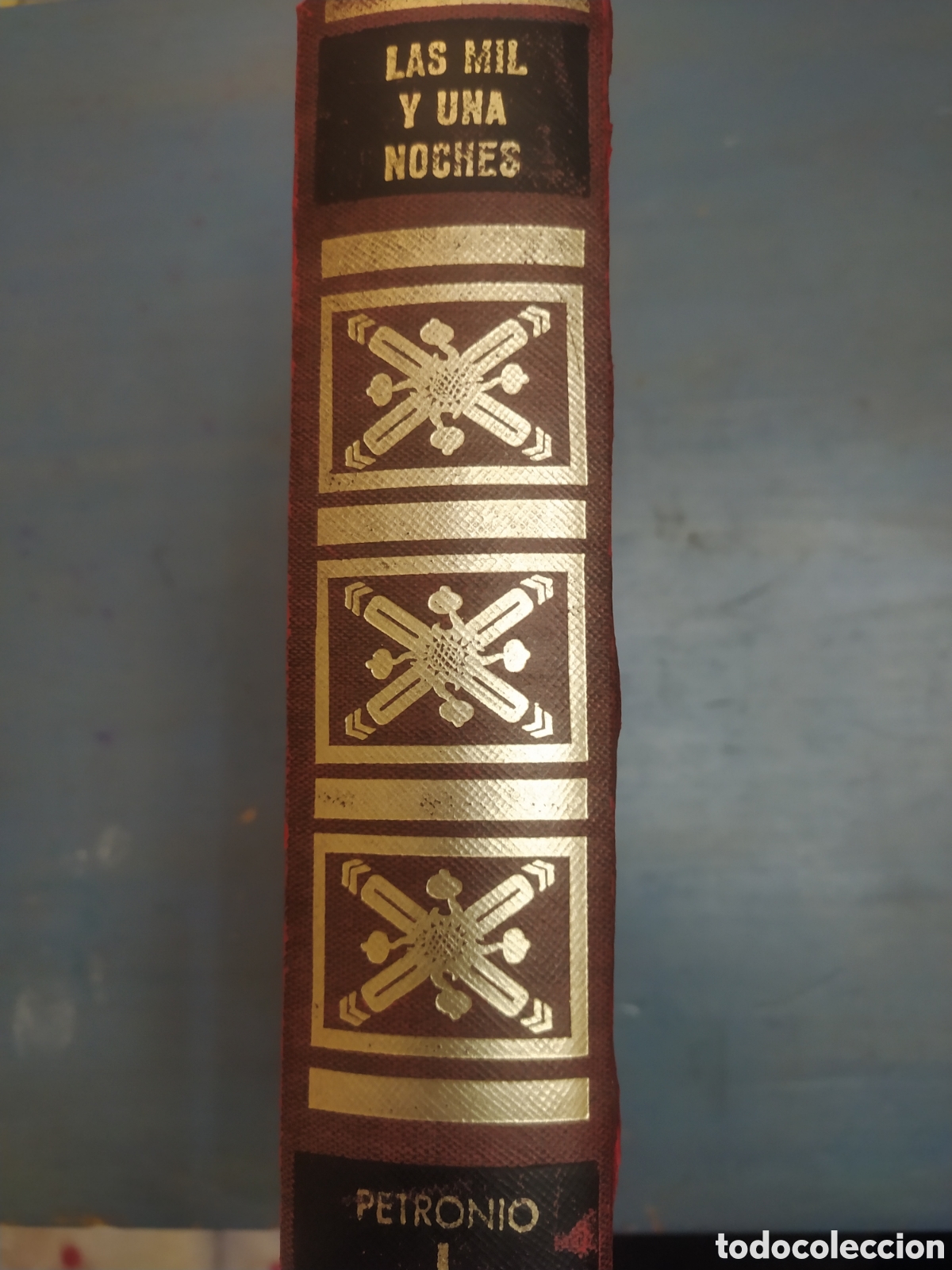 Libros de segunda mano: Las mil y una noches tom&oacute; I ediciones Petronio S. A. - Foto 1